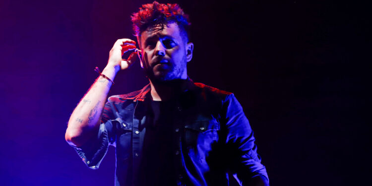 No mires a los ojos de Pablo López