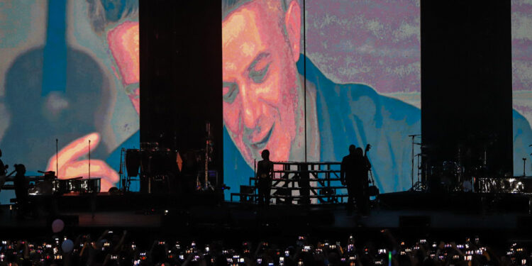 Alejandro Sanz cautiva al Auditorio de Castrelos