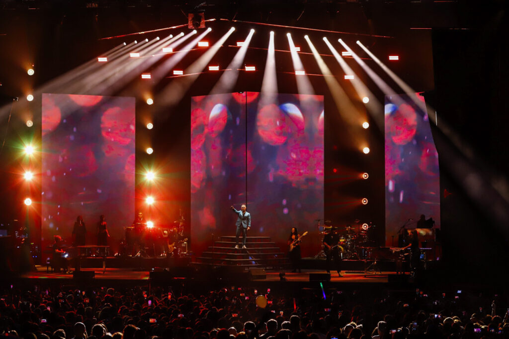 Alejandro Sanz deslumbró a los asistentes en el Auditorio de Castrelos