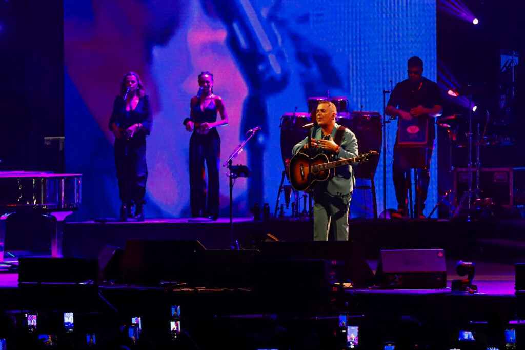 Alejandro Sanz deslumbró a los asistentes en el Auditorio de Castrelos