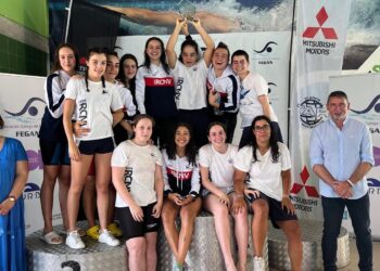 El equipo femenino del Náutico de Vigo logra el título gallego absoluto de verano por vez primera en este siglo