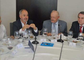 Regades reivindica el «peso de Vigo» en Madrid para dar continuidad a las infraestructuras en marcha