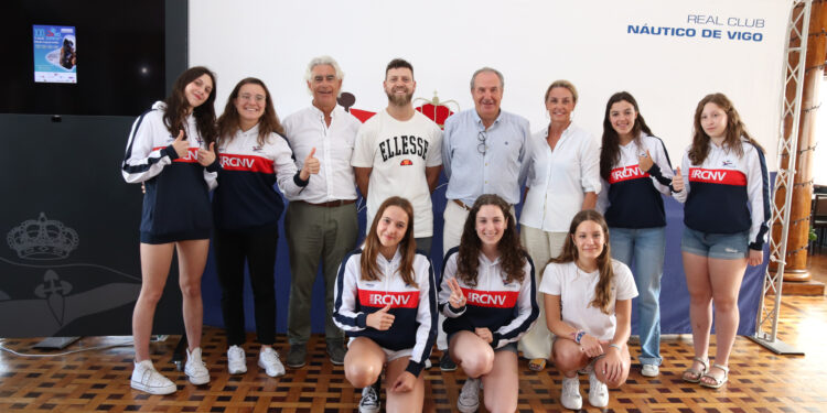 La Travesía a Nado de la Ría de Vigo apunta a 200 nadadores entre O Con y el Náutico