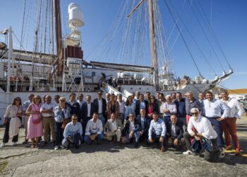 La CEP se sube al ‘Juan Sebastián Elcano’