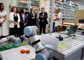 La Xunta y Stellantis Vigo ponen en marcha tres proyectos de FP Dual con casi 40 plazas