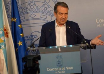 La Valedora do Pobo abre expediente por el patrocinio del concierto de Guns N´ Roses en Vigo