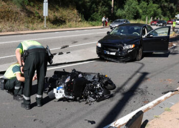 Fallece una joven en Vigo tras una colisión entre su moto y un coche