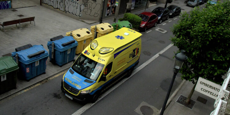Sanidade publica los servicios mínimos de la huelga de ambulancias: 47 para el área sanitaria de Vigo