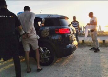 Detenidos tres presuntos miembros de una banda de ladrones que asaltó una vivienda en Vigo
