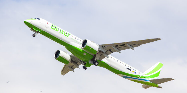 Nueva oferta de Binter para volar entre Vigo y Canarias: desde 99 euros por trayecto en otoño