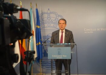 Queja del Colegio de Periodistas de Galicia contra Abel Caballero por limitar “la libertad de prensa”