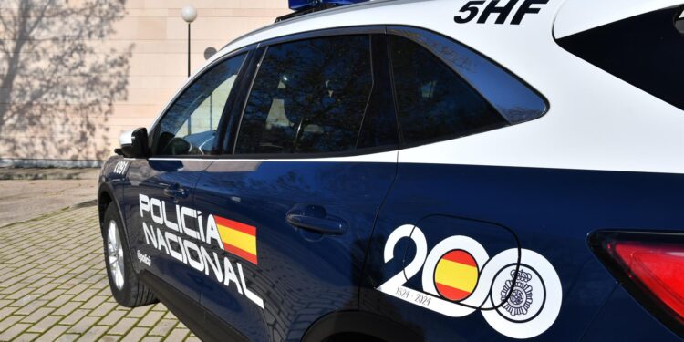 Detenidos dos hombres de una organización criminal por robos en viviendas de Vigo y A Coruña