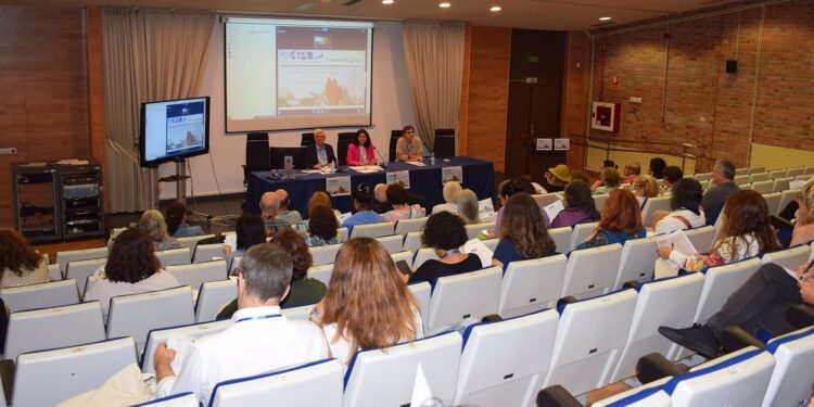 Más de un centenar de docentes de español analizan en Vigo los retos y desafíos del idioma tras la pandemia