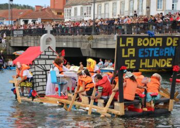 Los artefactos de ‘Flota como Poidas’ vuelven a Ramallosa con premios y el sorteo de un kayak