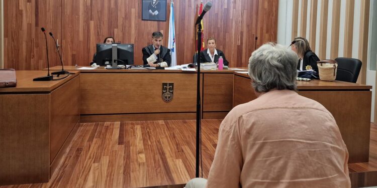 Acepta dos años de cárcel el hombre que poseía ocho armas de fuego en su domicilio de Soutomaior