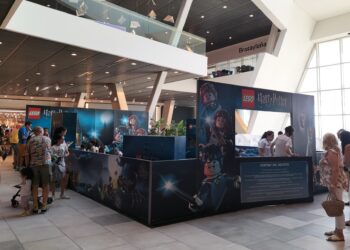 Un Harry Potter de lego inaugura el mes de la magia en Vigo