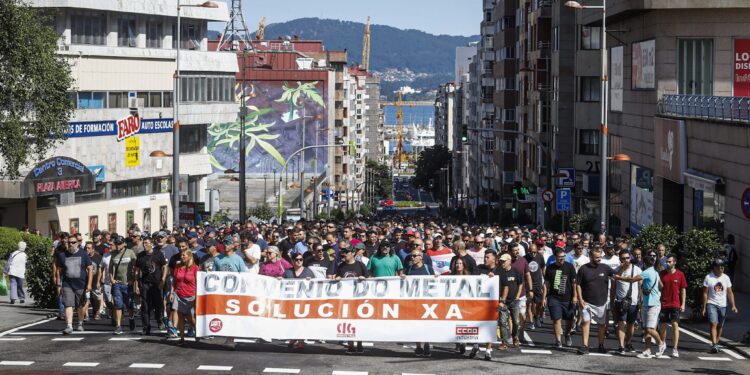 Los sindicatos del metal anulan los paros para negociar, pero harán una huelga indefinida si no hay acuerdo