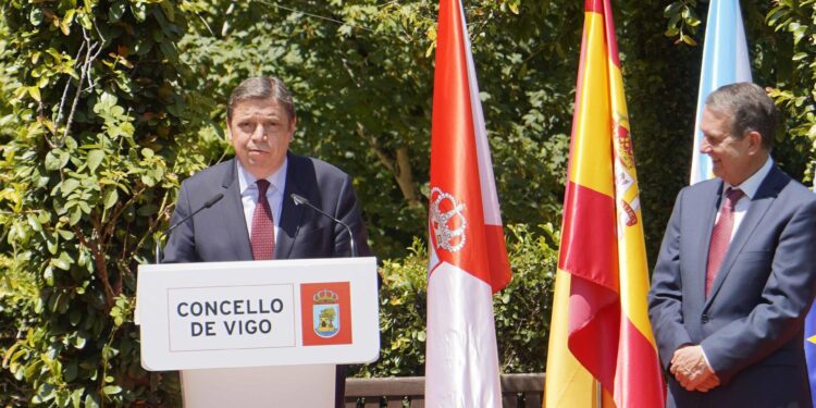 Planas destaca la “oportunidad” de la cumbre de Vigo para reflexionar sobre “presente y futuro” de la Pesca