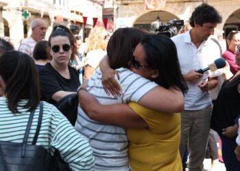 Conmoción en O Porriño: los vecinos se vuelcan con la familia del pequeño fallecido