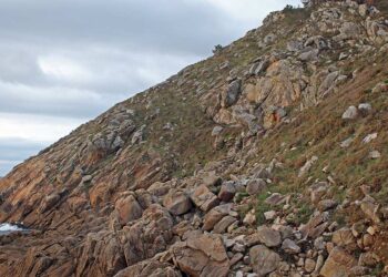 Nigrán propone una observación nocturna de petroglifos y una ruta geológica por Monteferro
