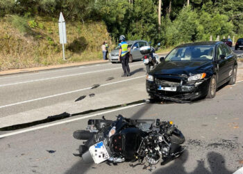 Fallece una joven en Vigo tras una colisión entre su moto y un coche
