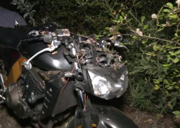 Muere un joven motorista, cuarto en el área de Vigo en un mes, al chocar con un poste