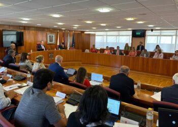 El PSOE hace valer su mayoría en Vigo para aprobar los recursos de los partidos; la oposición habla de “rodillo”