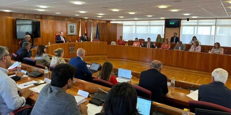 El PSOE hace valer su mayoría en Vigo para aprobar los recursos de los partidos; la oposición habla de “rodillo”