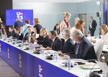 Bruselas no prevé un fondo para financiar buques y pide en Vigo que el sector “haga suya” la transición energética