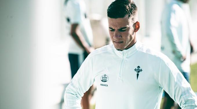 Santi Mina vuelve a entrenar con el Celta en la víspera de la reunión del TSJA sobre su caso de abuso sexual