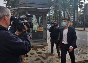 El Celta reitera su «enérgica» condena a «los hechos acontecidos» con Santi Mina y estudia medidas