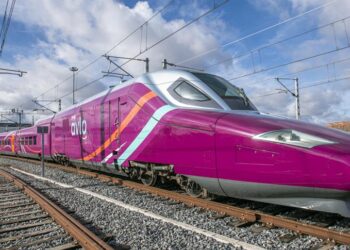 La ‘low cost’ de Renfe operará entre Galicia-Madrid en 2024; los trenes Avril llegarán en noviembre