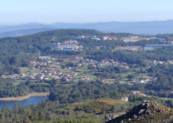 Aparece muerta una mujer en una zona de monte en Beade