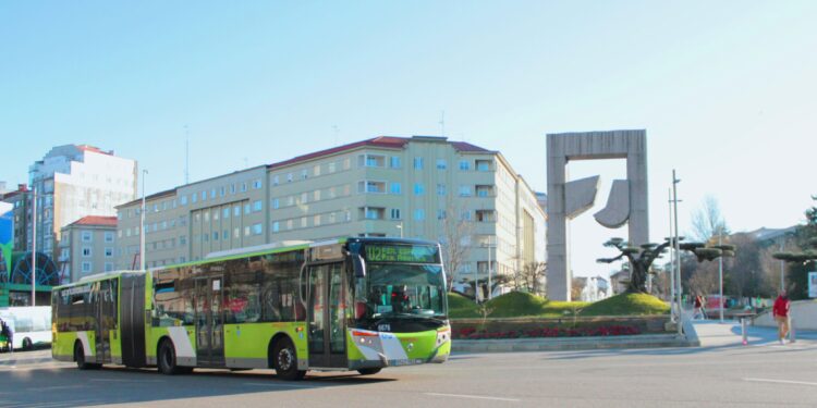 El comité de empresa de Vitrasa convoca tres jornadas de huelga: dos de ellas coinciden con O Marisquiño