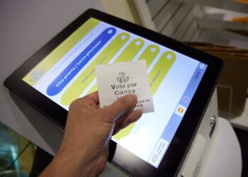 Correos recibe 146.000 solicitudes de voto por correo en Galicia; 44.000 de ellas en la provincia de Pontevedra