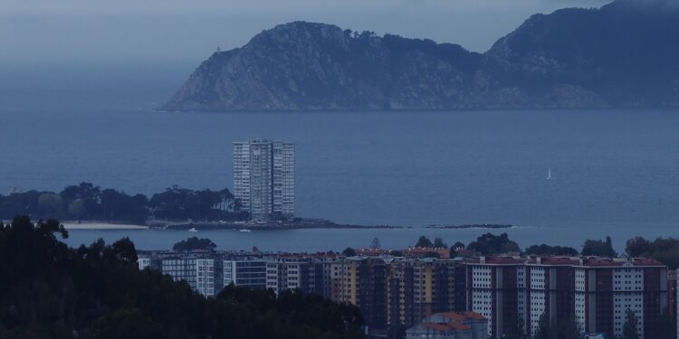 La Xunta se compromete a acabar este mes la evaluación ambiental del PXOM de Vigo y pide «máxima celeridad» al Concello