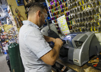 Ferretería Iturmendi: un legado de pasión y servicio en el corazón de Vigo