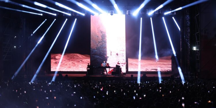 David Guetta convierte Castrelos en su pista de baile