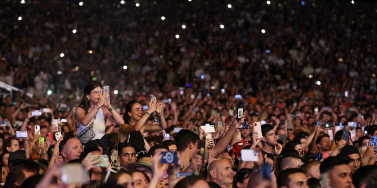 David Guetta convierte Castrelos en su pista de baile