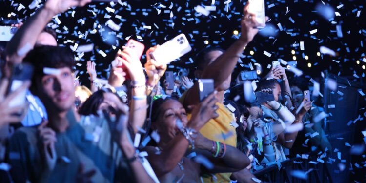 David Guetta convierte Castrelos en su pista de baile
