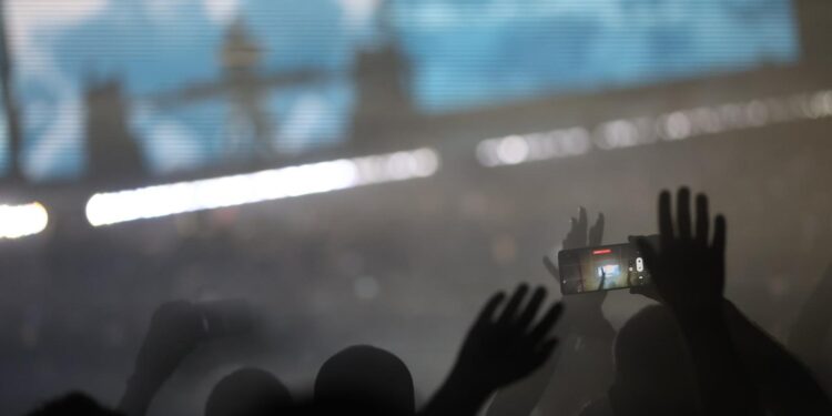 David Guetta convierte Castrelos en su pista de baile