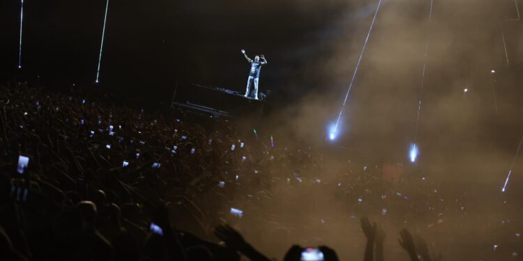 David Guetta convierte Castrelos en su pista de baile
