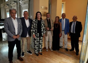 Una placa rememora el nacimiento del Celta, hace cien años, en la Biblioteca Pública de Vigo