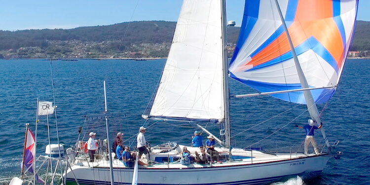 La flota del Real Club Náutico de Vigo da primero en la Regata Rías Baixas
