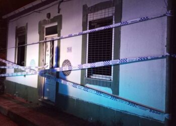 Arde una casa ‘okupa’ en Vigo