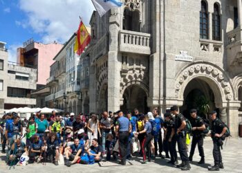 O Porriño recibe a peregrinos de la Associazione Mulino Sambuy de Turín que realizan el ‘CamminAutismo’