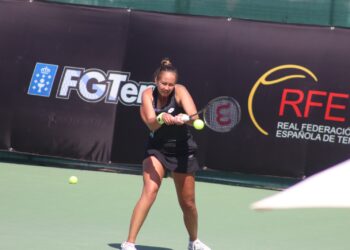 Lesley Pattinama, vencedora en Ourense, se planta también en la final del Internacional Cidade de Vigo, contra la croata Fett