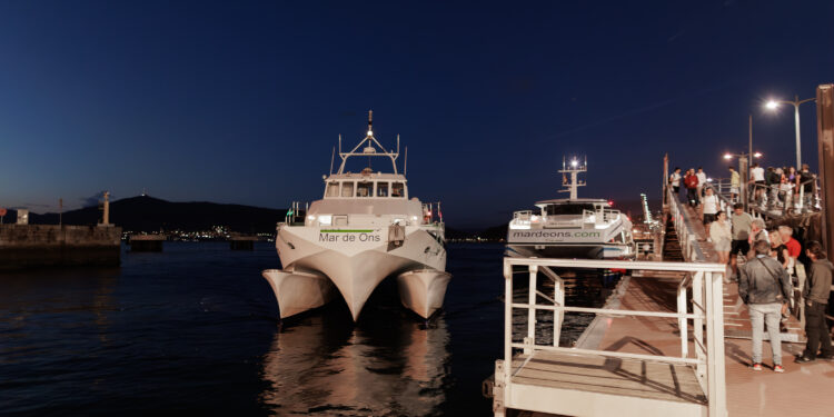 El transporte marítimo entre Vigo y Cangas se refuerza con motivo del concierto del rapero Duki