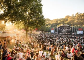 El festival de Paredes de Coura encara una despedida grandiosa a una semana rebosante de música