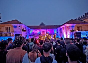Wilco calienta motores en Portugal antes de su desembarco en el Pazo de Urzaiz